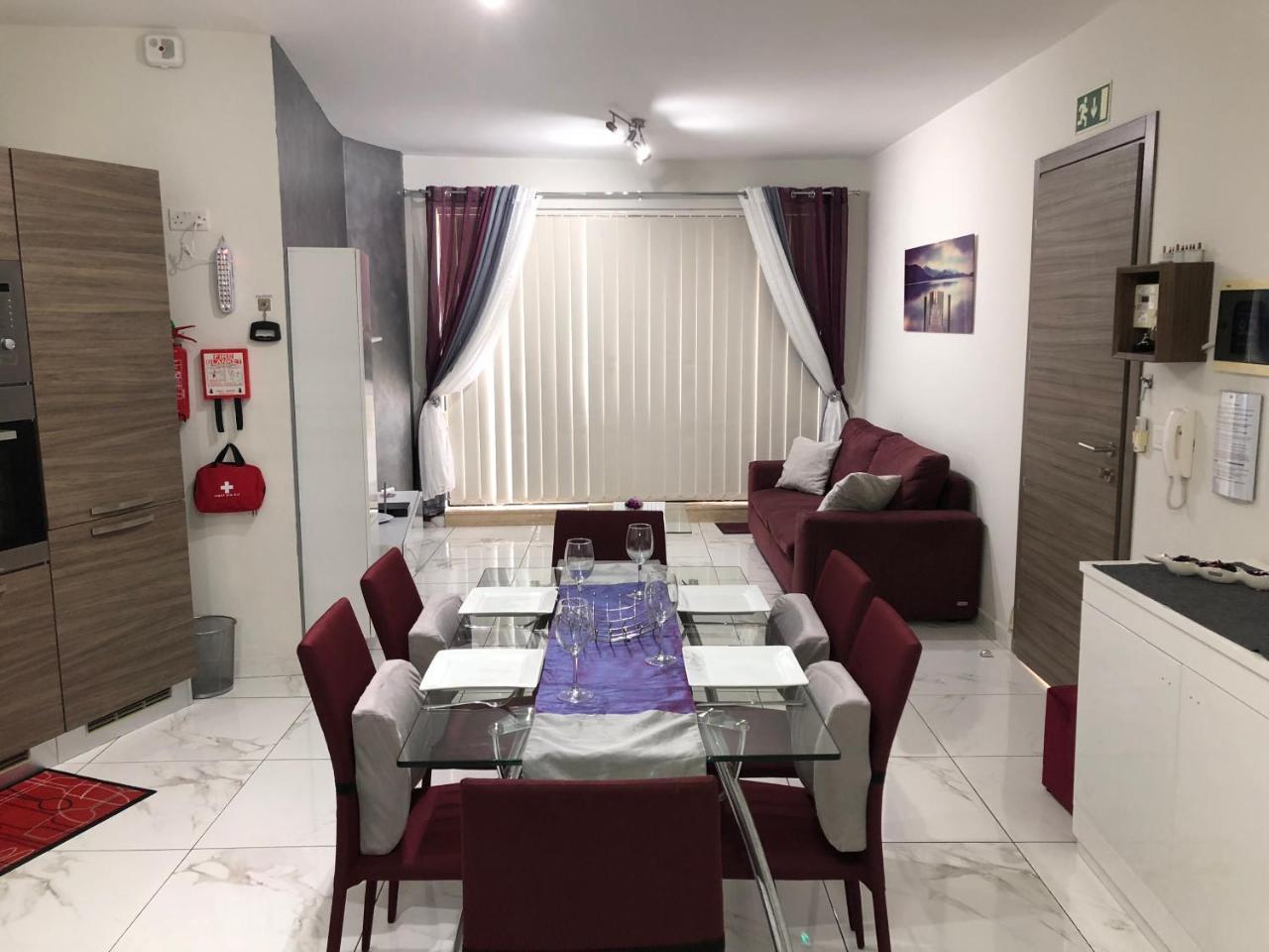 Marsascala Sea View & Penthouse شقة *